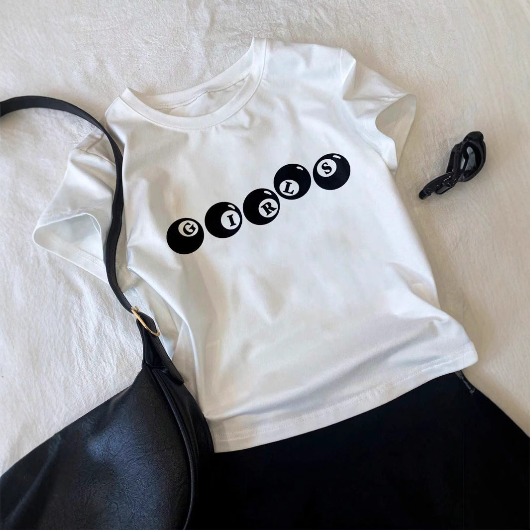 Dam cropped t-shirt med lekfullt tryck Mirla-Eva Jonsson