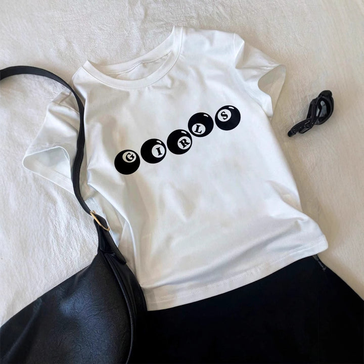 Dam cropped t-shirt med lekfullt tryck Mirla-Eva Jonsson