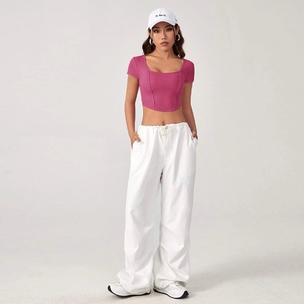 Dam cropped top med fyrkantig halsringning och elegant ribbad textur Mirla-Eva Jonsson