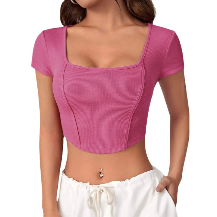 Dam cropped top med fyrkantig halsringning och elegant ribbad textur Mirla-Eva Jonsson