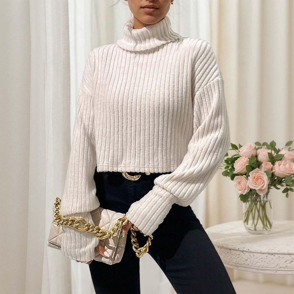 Dam cropped tröja med hög krage och fin ribbad textur Mirla-Eva Jonsson