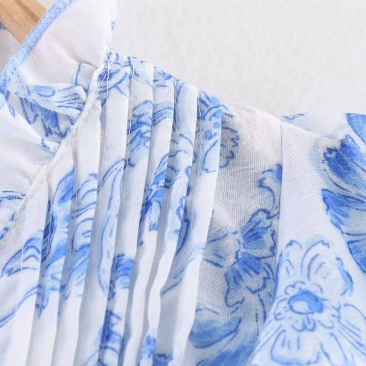 Dam elegant blus med volanger och blommönster Mirla-Eva Jonsson