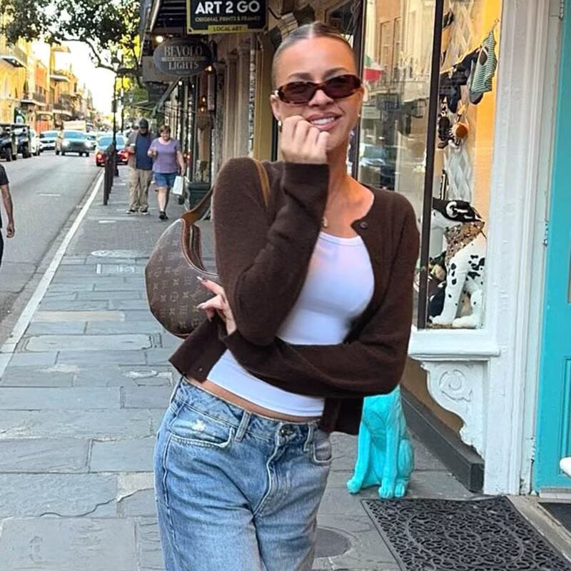 Dam elegant kofta med knappslå och fin textur Mirla-Eva Jonsson
