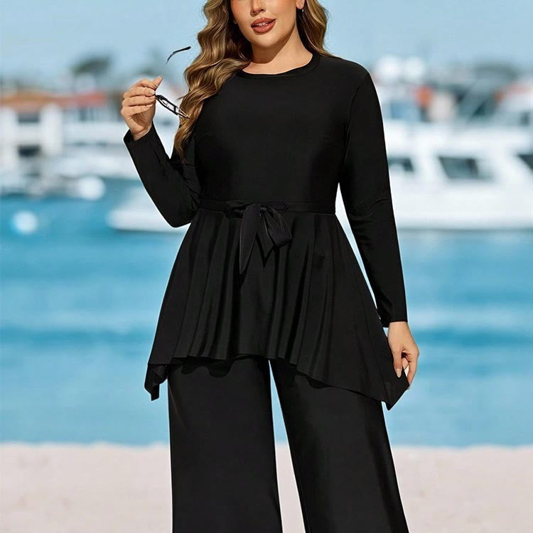 Dam elegant tvådelad jumpsuit med omslagsdesign Mirla-Eva Jonsson