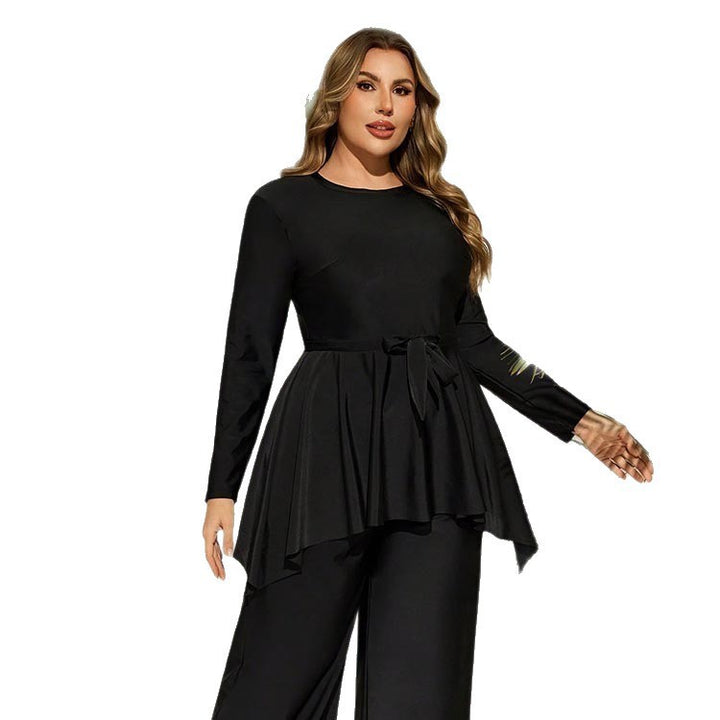 Dam elegant tvådelad jumpsuit med omslagsdesign Mirla-Eva Jonsson