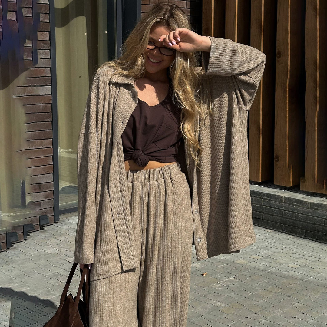 Dam eleganta Lounge-set med vid cardigan och stretchigt tyg Mirla-Eva Jonsson