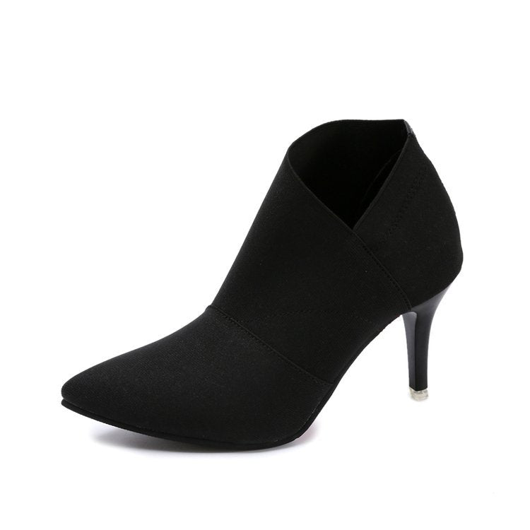 Dam elegante Ankle-Boots med spetsig tå och modernt stretchmaterial Mirla-Eva Jonsson