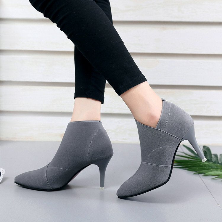 Dam elegante Ankle-Boots med spetsig tå och modernt stretchmaterial Mirla-Eva Jonsson