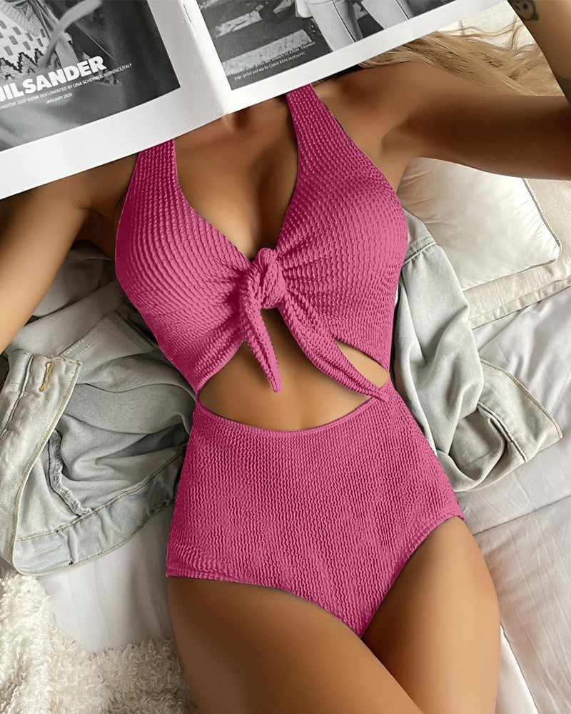 Dam enudel baddräkt med knutdesign och cut-out-detaljer Mirla-Eva Jonsson