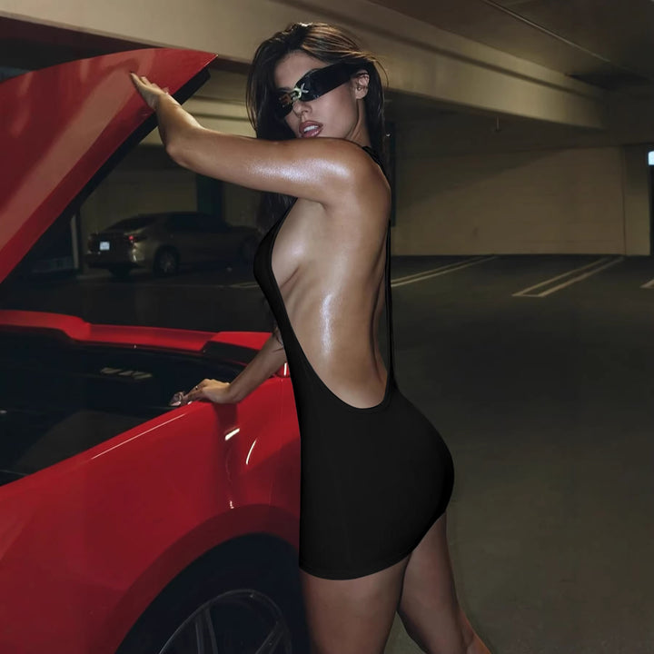 Dam figurformande sportklänning med racerback-design Mirla-Eva Jonsson