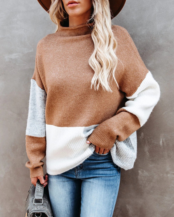 Dam fluffig tröja med moderiktig färgblockdesign Eva Jonsson-Eva Jonsson