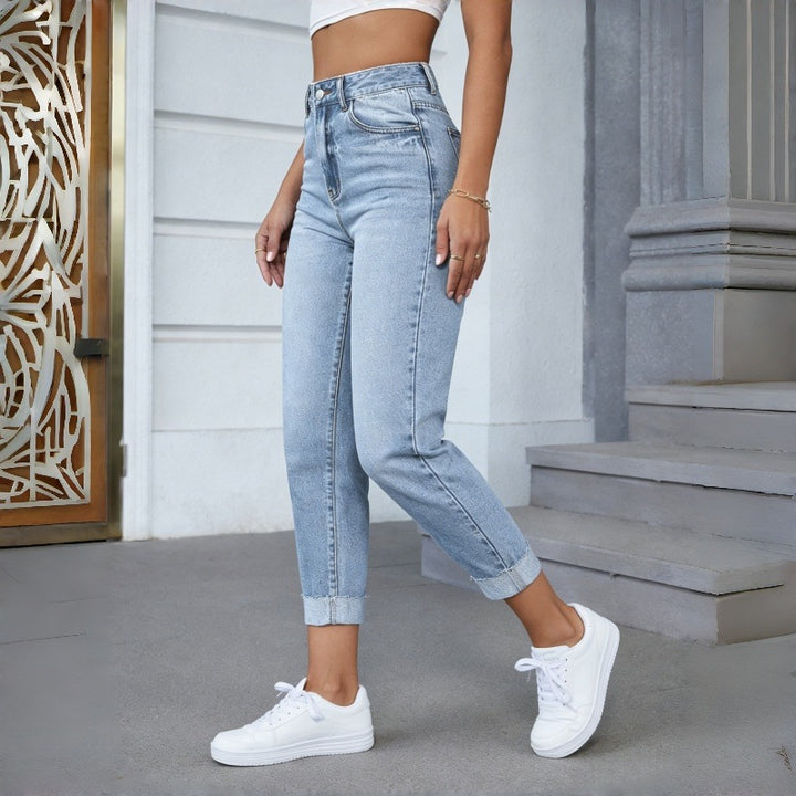 Dam högskuren jeans med fransade fållar Mirla-Eva Jonsson