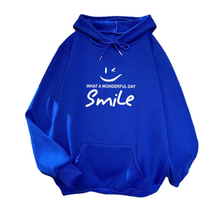 Dam hoodie med glad leende tryck Mirla-Eva Jonsson