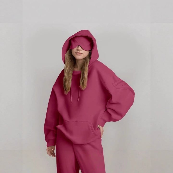 Dam hoodie med integrerad sovmaskdesign Mirla-Eva Jonsson