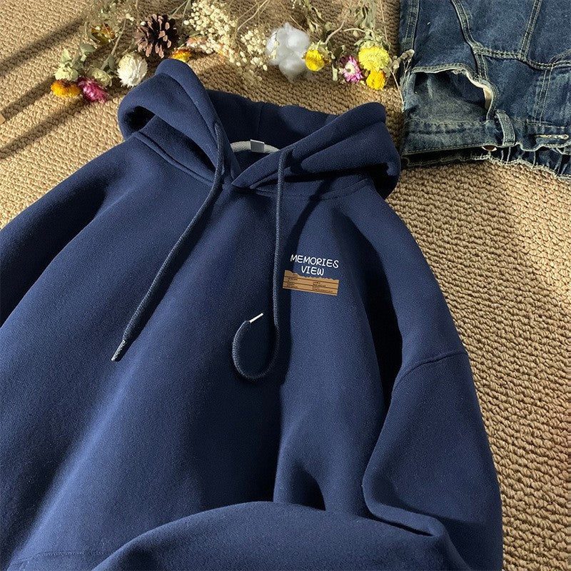 Dam hoodie med modern branding och bekväm passform Mirla-Eva Jonsson