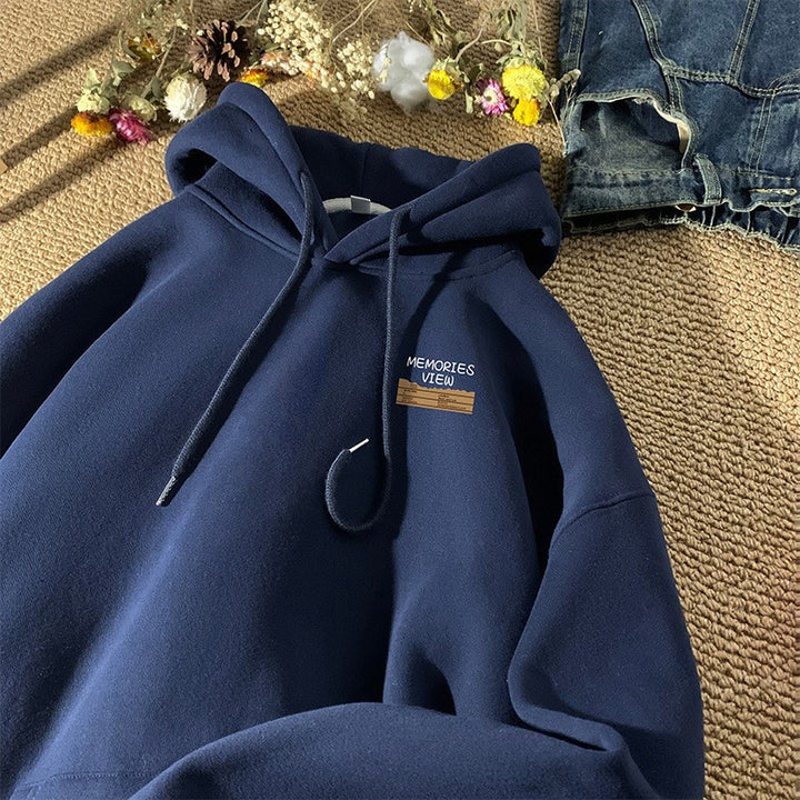 Dam hoodie med modern branding och bekväm passform Mirla-Eva Jonsson