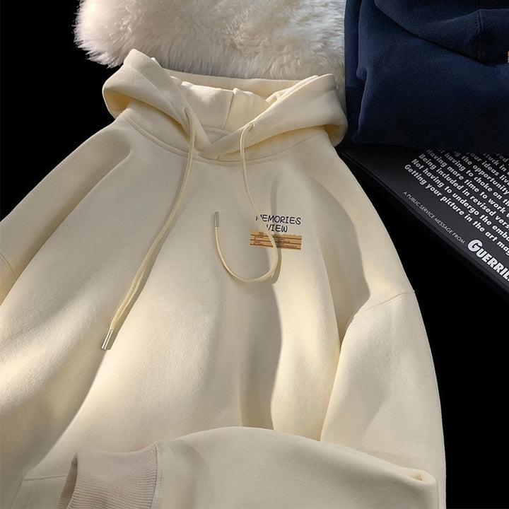 Dam hoodie med modern branding och bekväm passform Mirla-Eva Jonsson