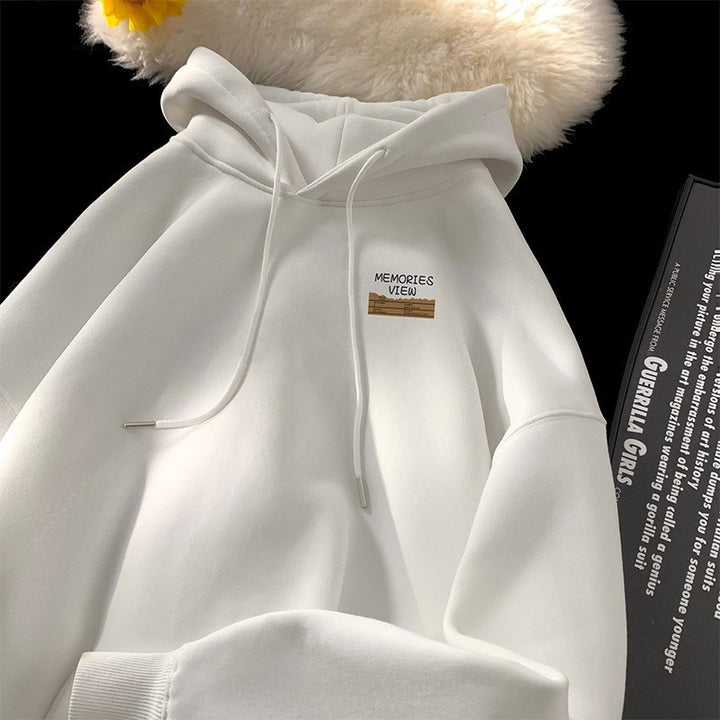 Dam hoodie med modern branding och bekväm passform Mirla-Eva Jonsson