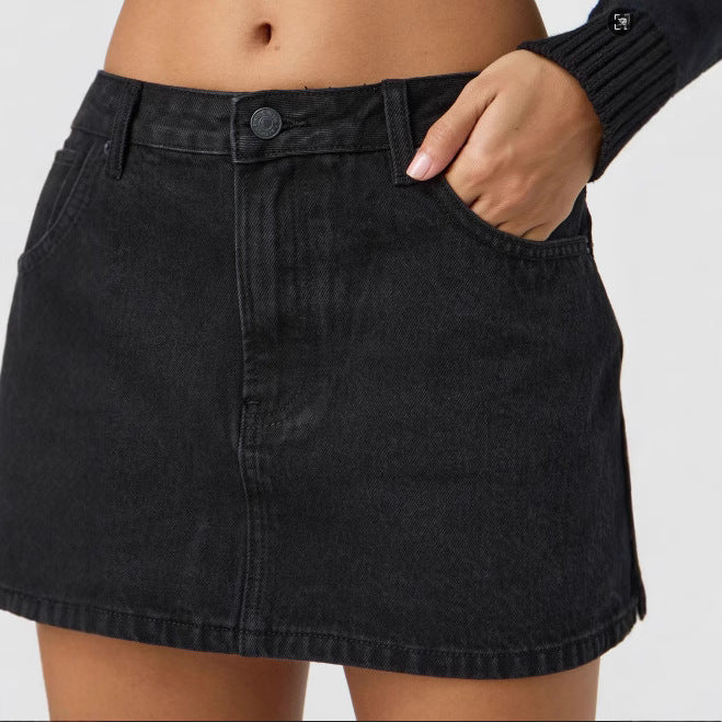 Dam kjol i denim med trendiga fickor och klassisk skärning Mirla-Eva Jonsson
