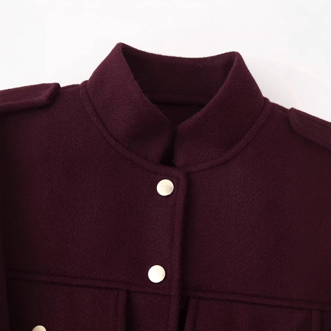 Dam kvinnor cropped Utility-jacka med strukturerad tygyt yta och praktiska fickor Mirla-Eva Jonsson