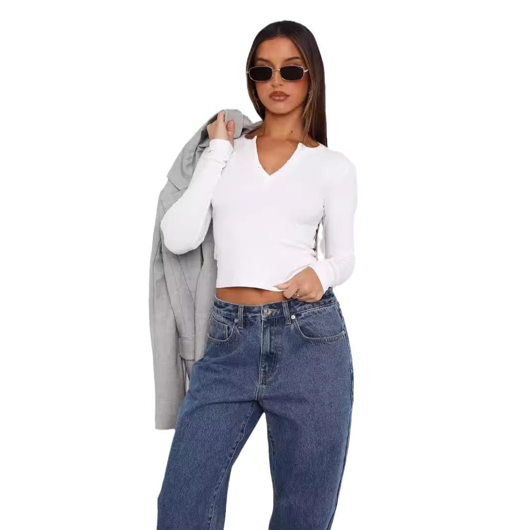 Dam långärmad crop-top med elegant V-öppning och figurnära passform Mirla-Eva Jonsson