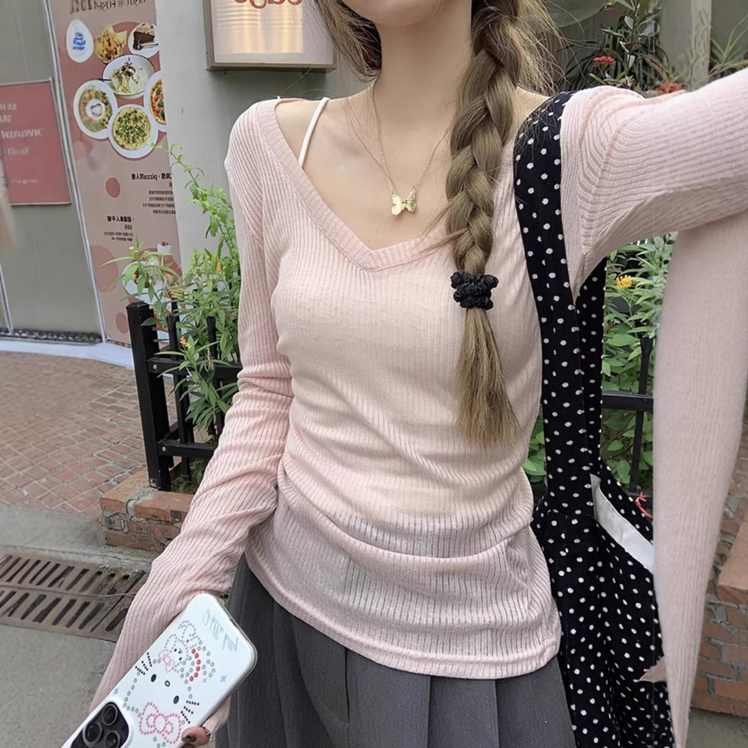 Dam långärmad ribbad T-shirt med elegant V-ringning Mirla-Eva Jonsson