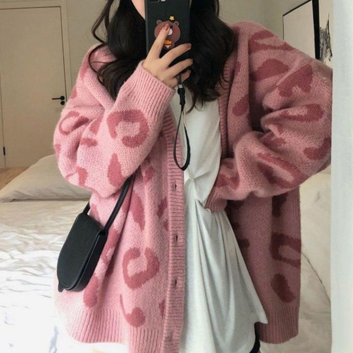 Dam långpile cardigan med leopardmönster Mirla-Eva Jonsson
