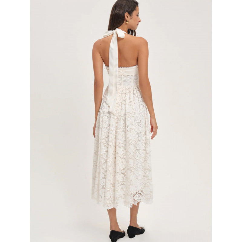 Dam luftigt sommarklänning med romantisk spetsöverdel och elastisk midjeresår Mirla-Eva Jonsson