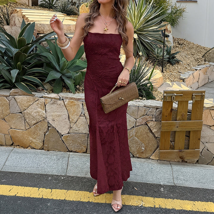 Dam maxi dress with seductive Cross-Back design and elegant lace insert Mirla-Eva Jonsson