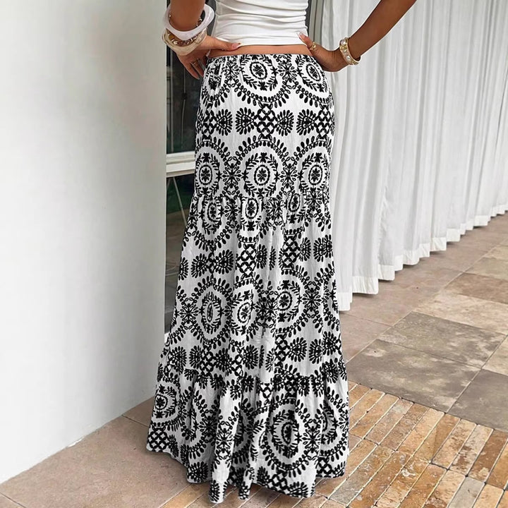 Dam maxi skirt with floral pattern and ruffle Mirla-Eva Jonsson