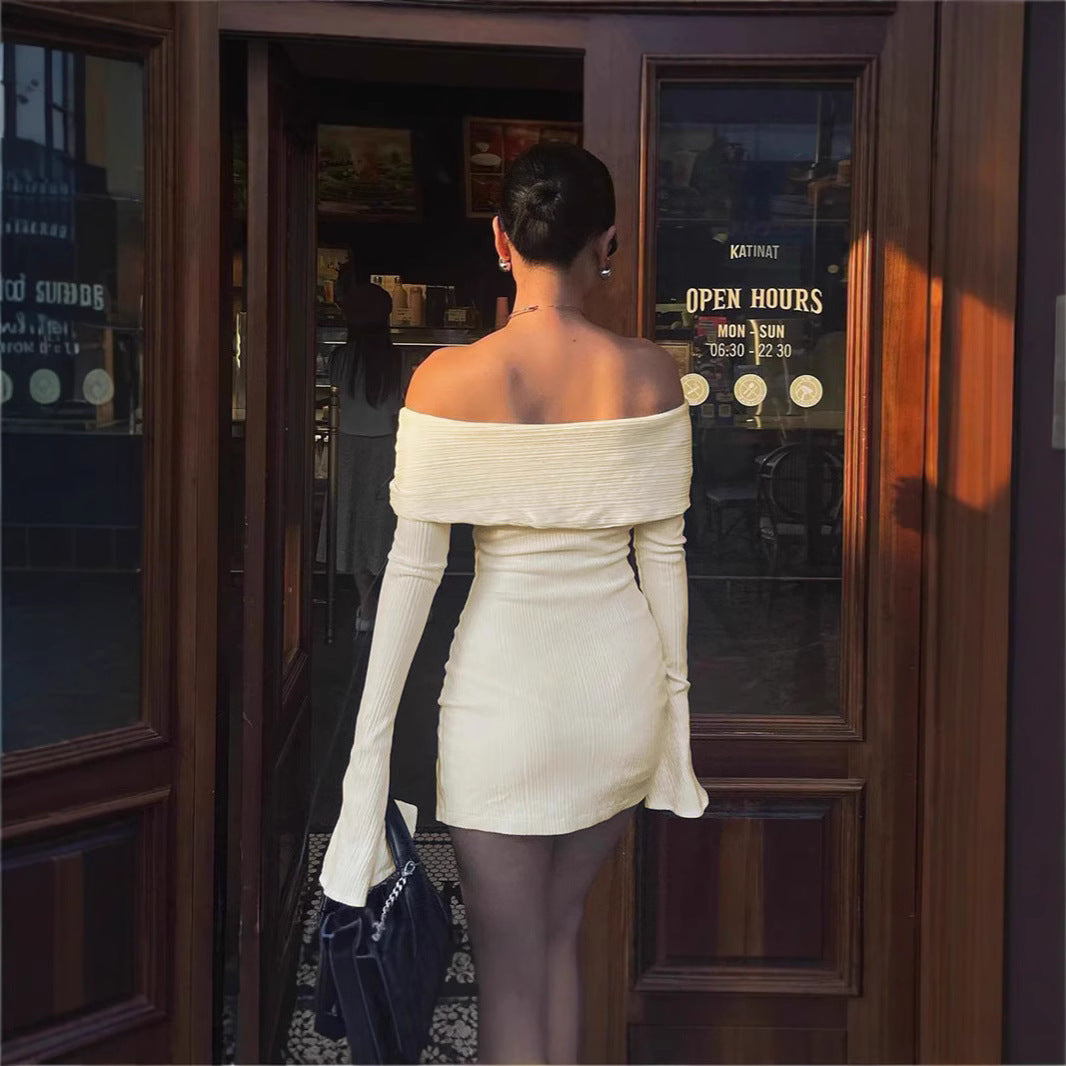Dam mini dress med off-shoulder design och dekorativa snörningar Mirla-Eva Jonsson
