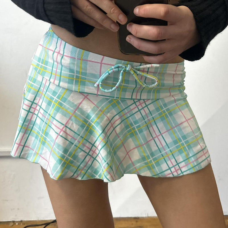 Dam mini kjol med svängande volangdesign och elastisk midja Mirla-Eva Jonsson