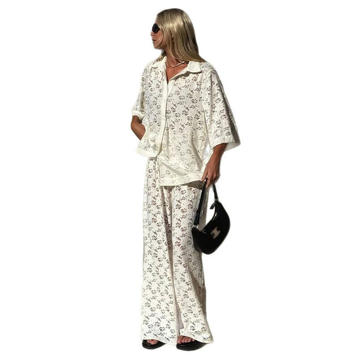 Dam oversized skjortblusset med blommiga detaljer Mirla-Eva Jonsson