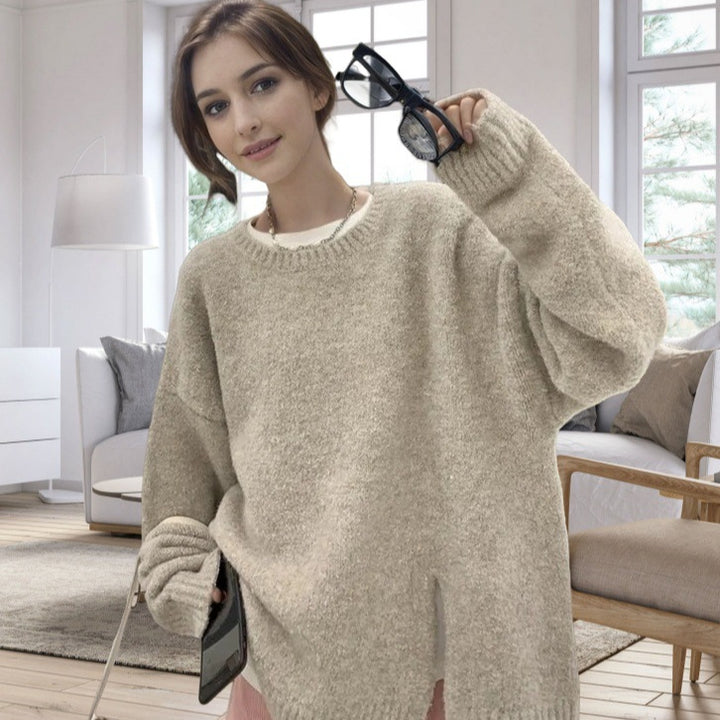 Dam oversized stickad tröja med elegant V-hals och sidofrekvenser Mirla-Eva Jonsson