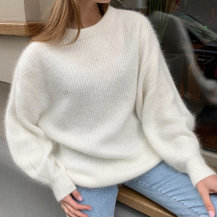 Dam oversized stickad tröja med lös passform och fin textur Mirla-Eva Jonsson