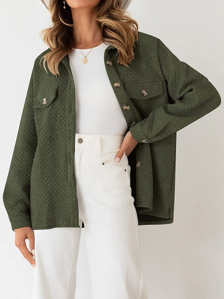 Dam quiltat overshirt med fickor och knapppdetaljer Mirla-Eva Jonsson