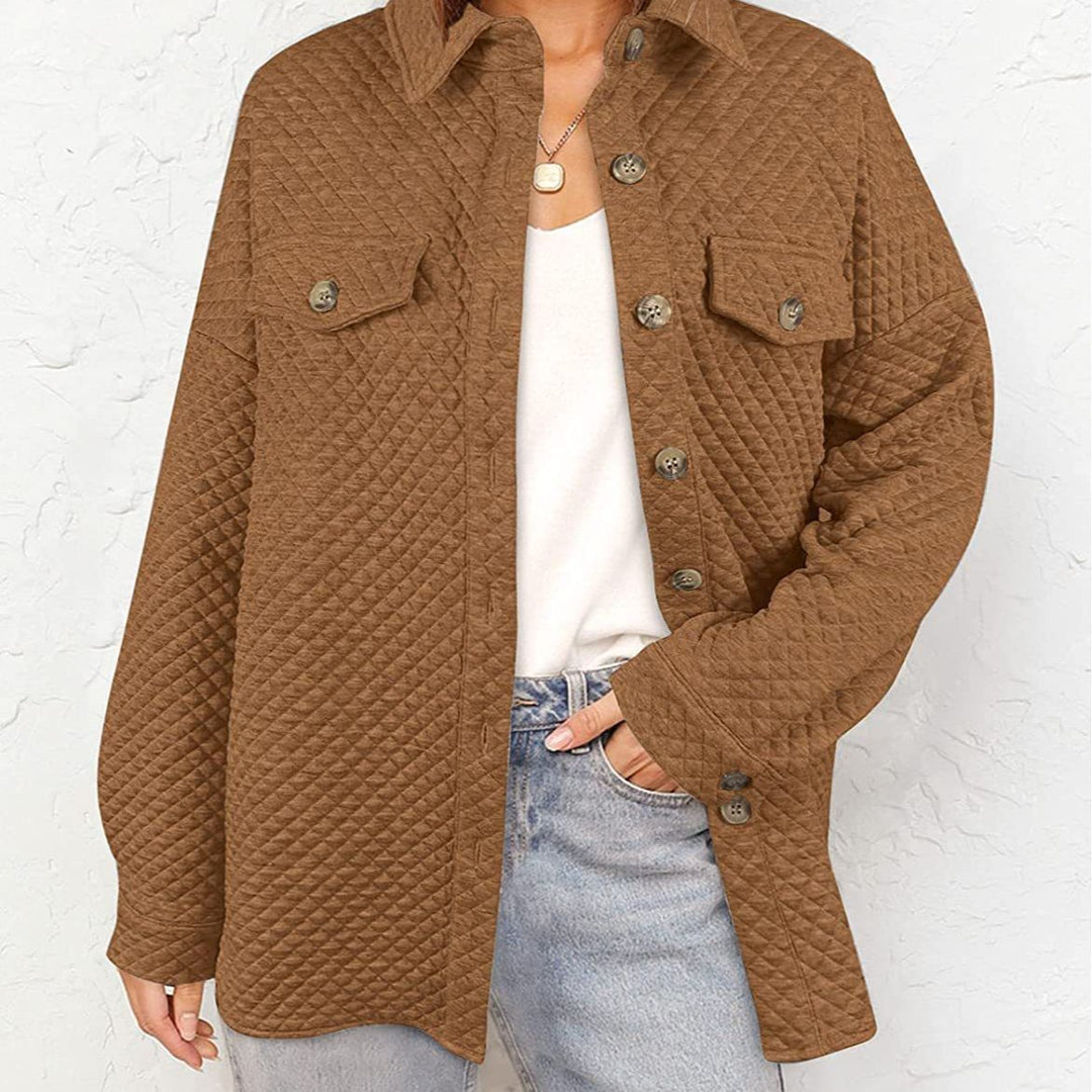 Dam quiltat overshirt med fickor och knapppdetaljer Mirla-Eva Jonsson