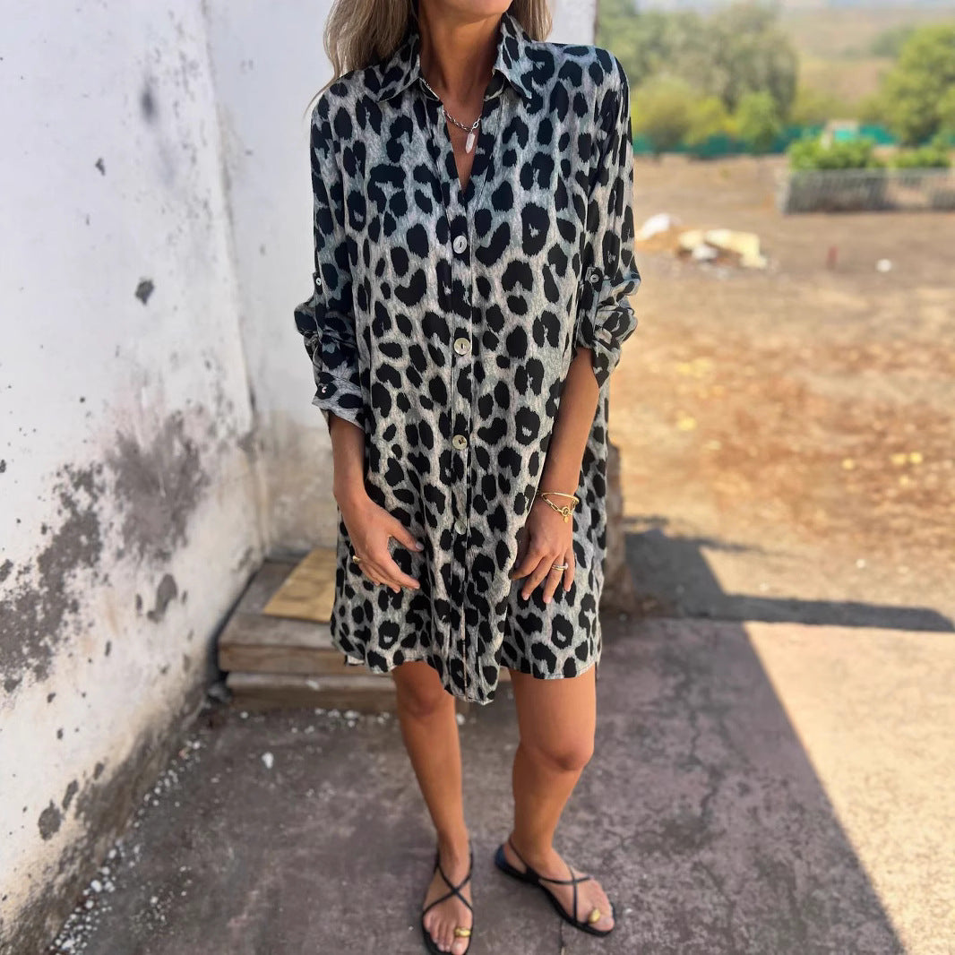 Dam skjortklänning i trendigt leopardtryck Mirla-Eva Jonsson