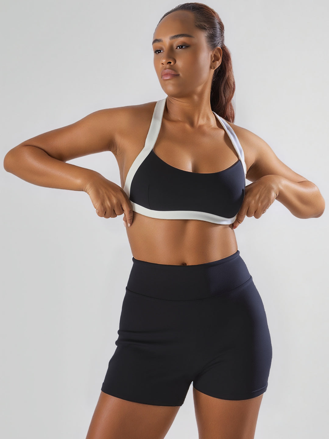 Dam sport-bikini överdel med högskurna shorts Mirla-Eva Jonsson