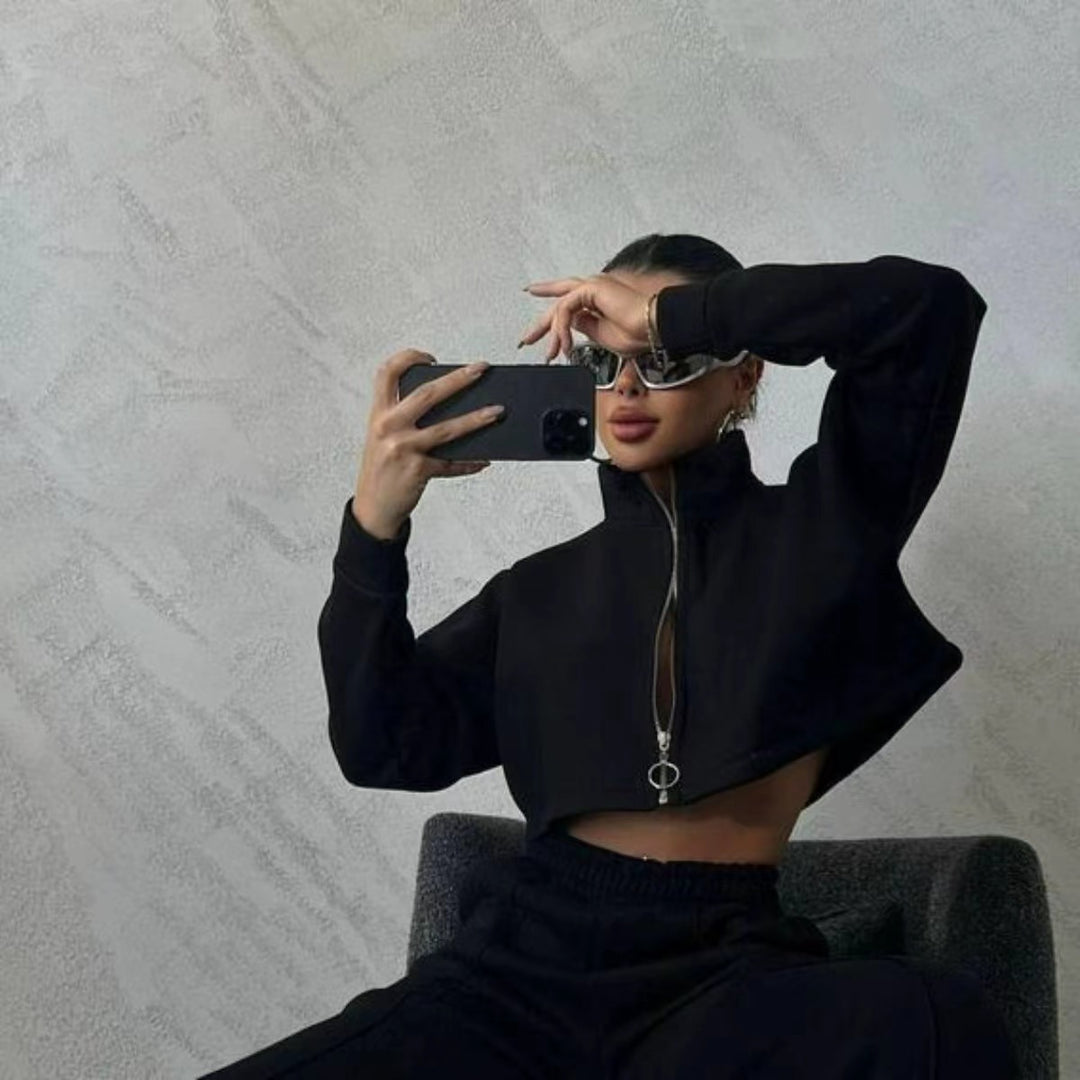 Dam sportig och elegant cropped sweatshirt med hög krage Eva Jonsson-Eva Jonsson
