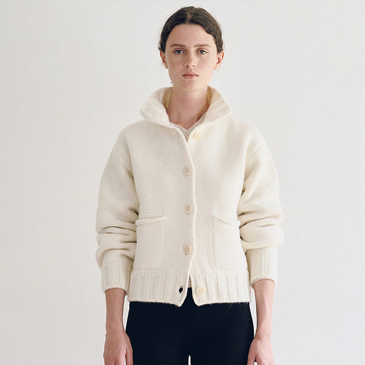 Dam sportig stickad cardigan med krage Mirla-Eva Jonsson