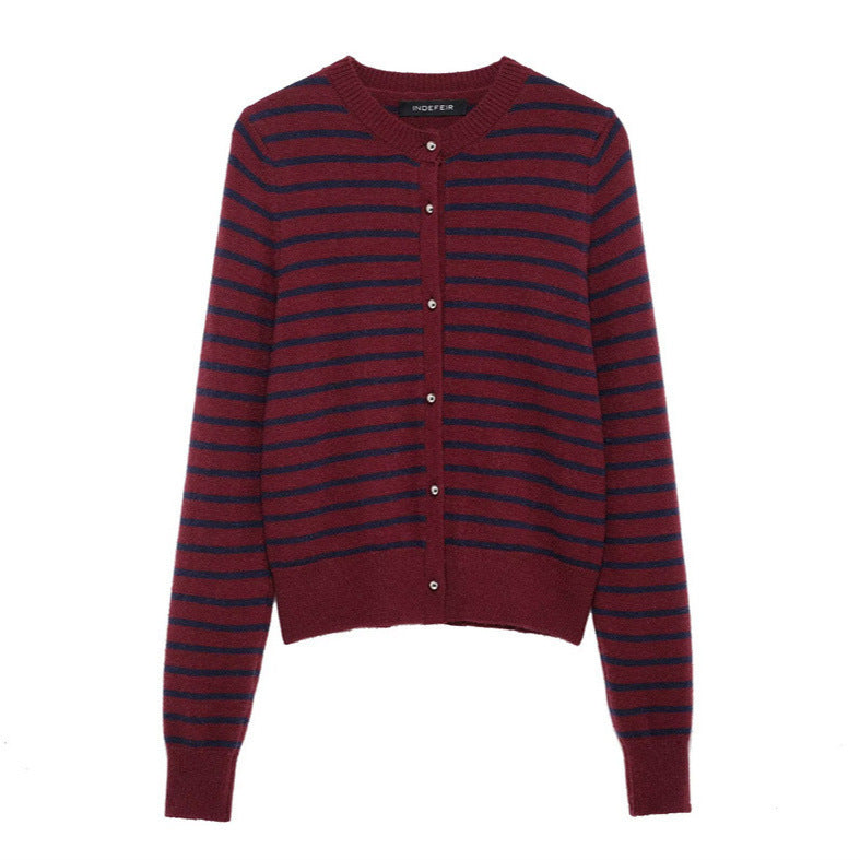 Dam striped cardigan with golden buttons and fashionable cut Mirla-Eva Jonsson