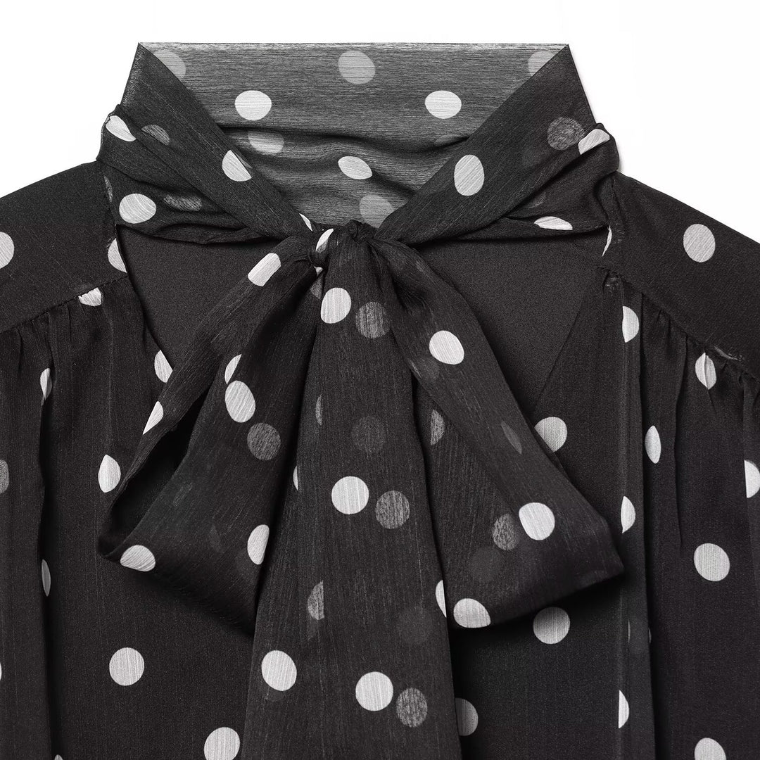 Dam transparent blus med slipskrage i polka-dotsdesign Mirla-Eva Jonsson