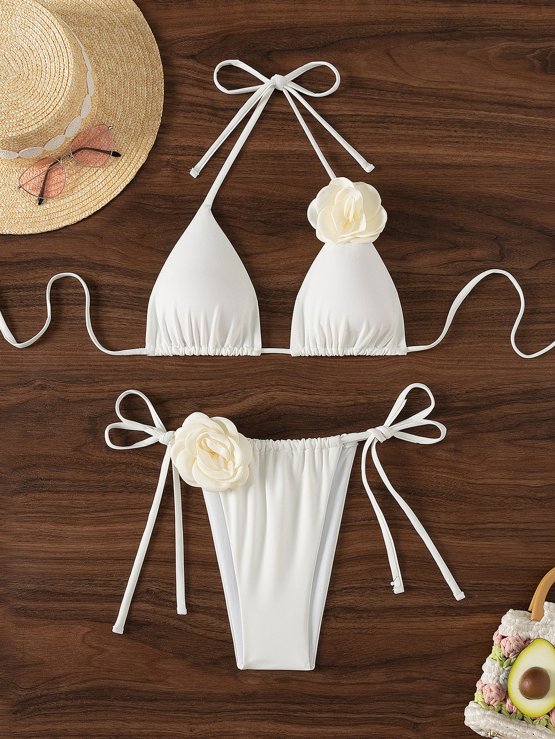 Dam triangel-bikini med lekfulla blommö appliqué och justerbara snoddband Mirla-Eva Jonsson