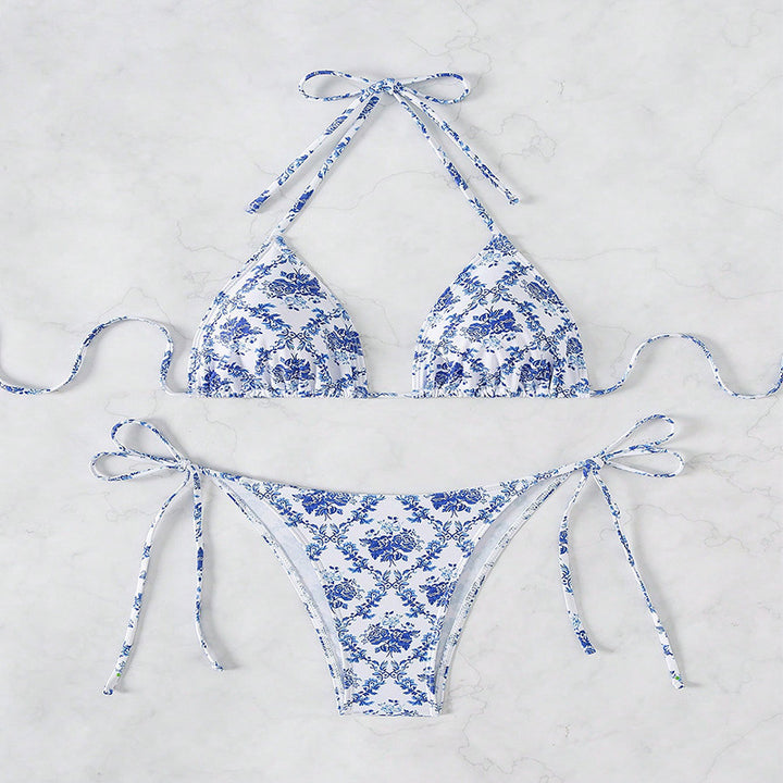 Dam triangel-bikini med modernt blommönster och justerbara axelband Mirla-Eva Jonsson