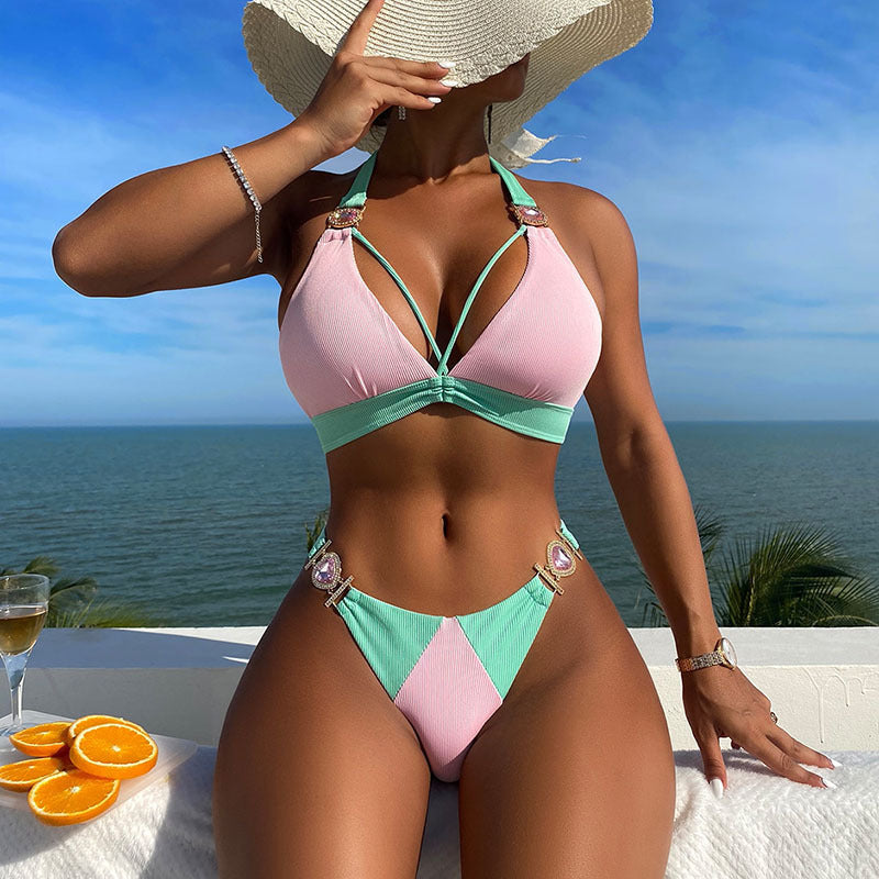 Dam triangelformad bikini med glamorösa rostfria detaljer Mirla-Eva Jonsson