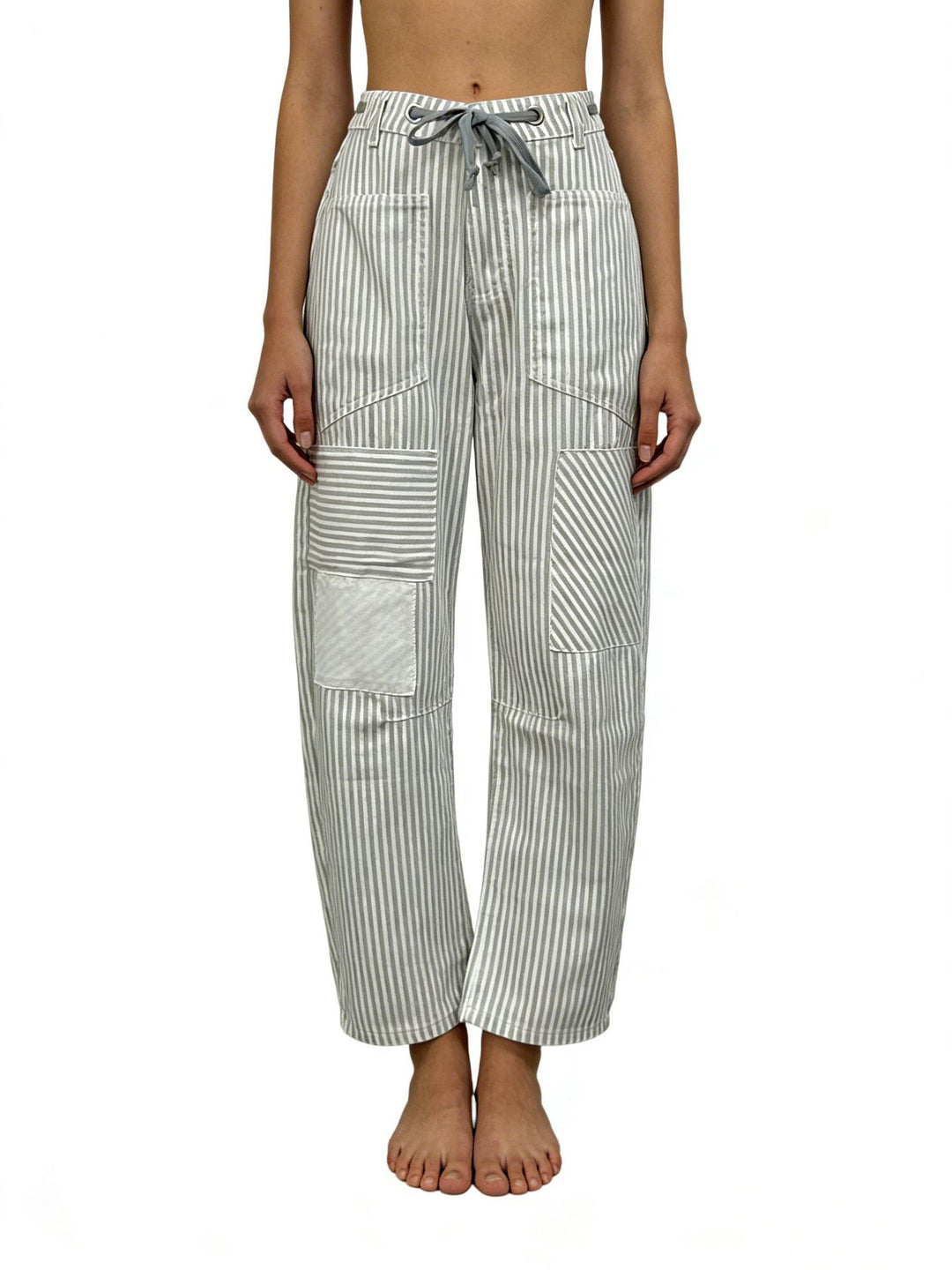 Dam wide cargo pants with practical pockets and unique design Mirla-Eva Jonsson