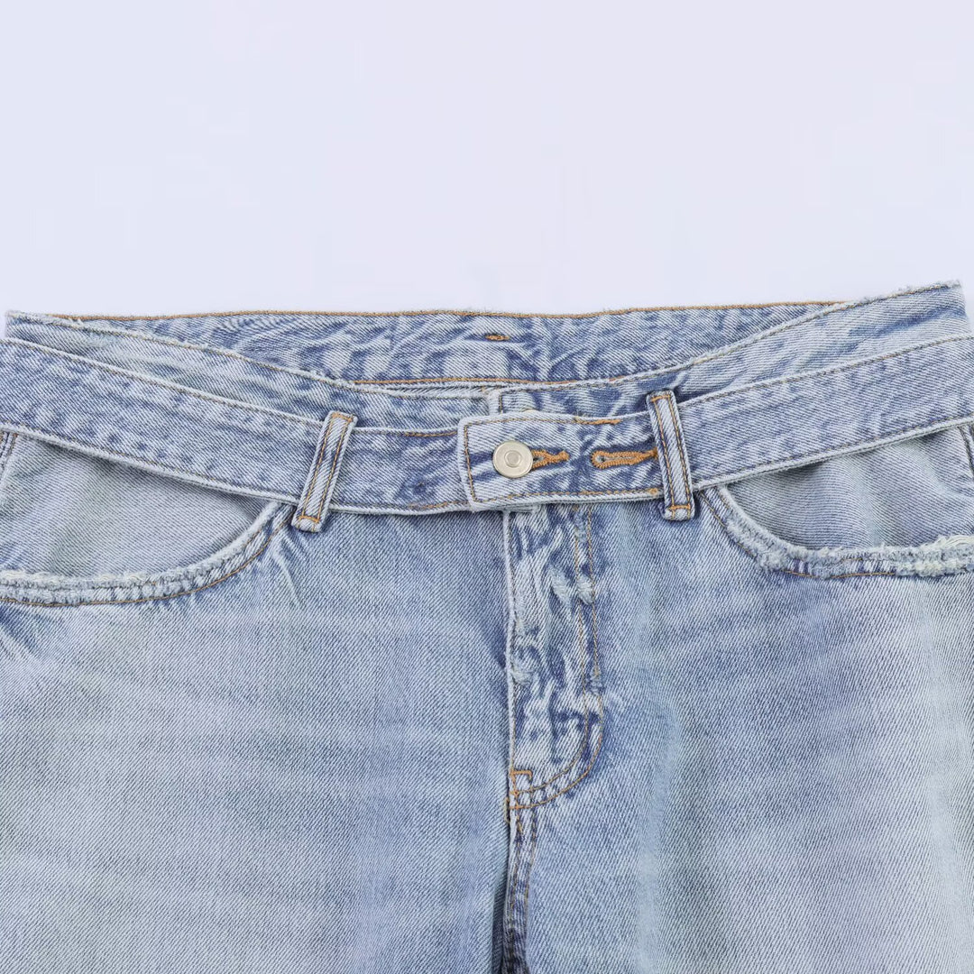 Dam wide jeans in a modern cut with high side openings Mirla-Eva Jonsson