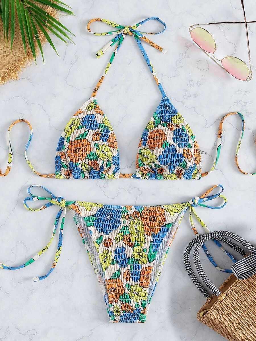 Dama triangeln-bikini med strukturerad yta och florala accenter Mirla-Eva Jonsson