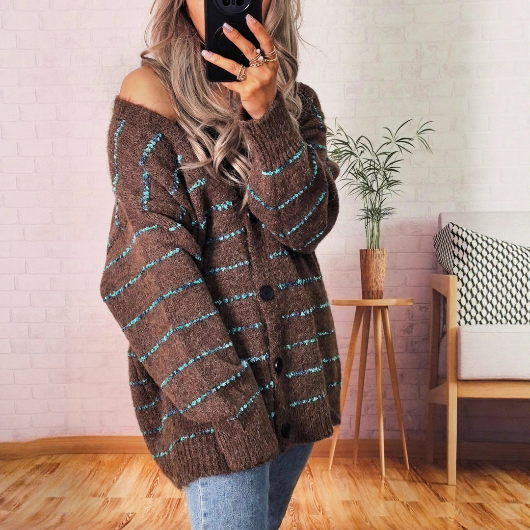 Damarnas grovstickad jacka med moda kontraststripes och eleganta knapppdetaljer Eva Jonsson-Eva Jonsson